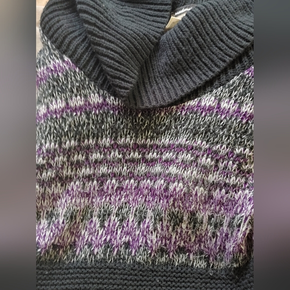 Turtle neck sweater - Picture 5 of 5